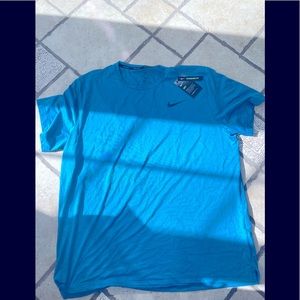Nike Men’s Aqua XL Training Shirt